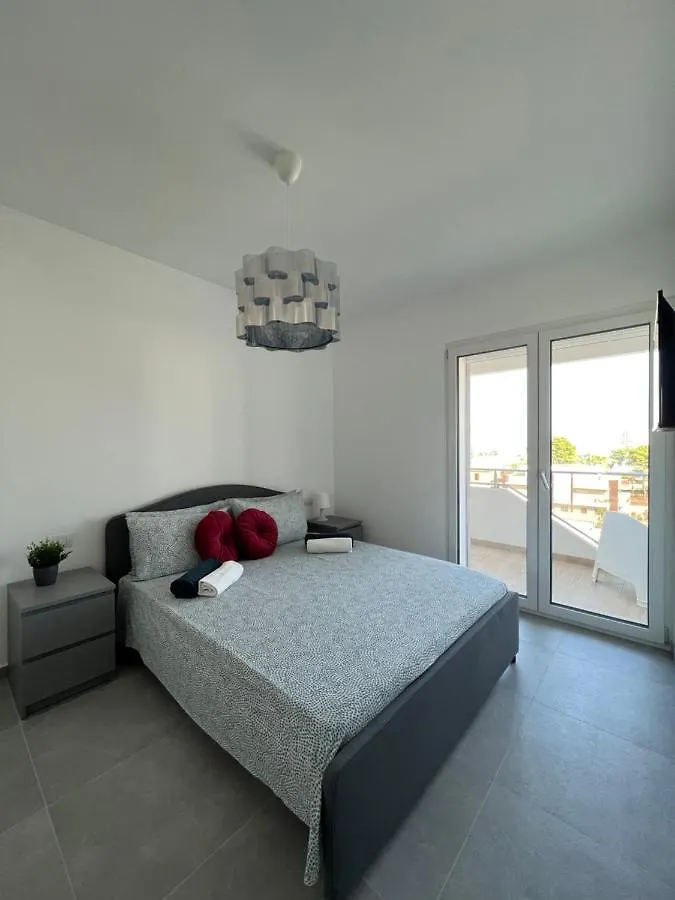 Apartment The Plus #4 Howme Bari